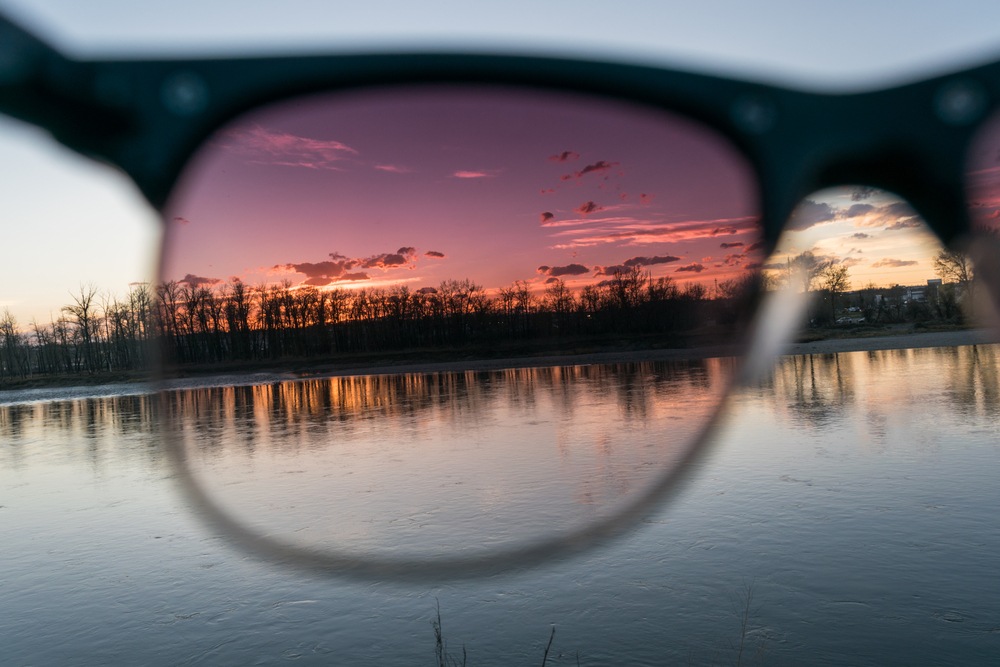 Picture of what sky would look like if wearing polarized glasses.